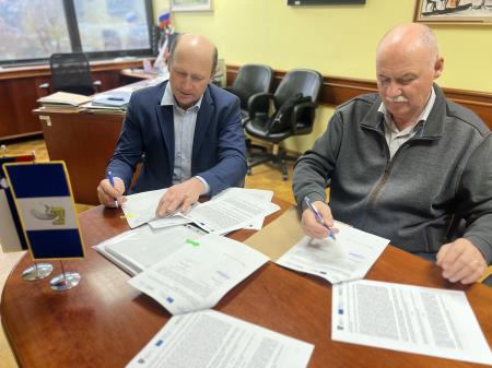 podpisovanje pogodbe